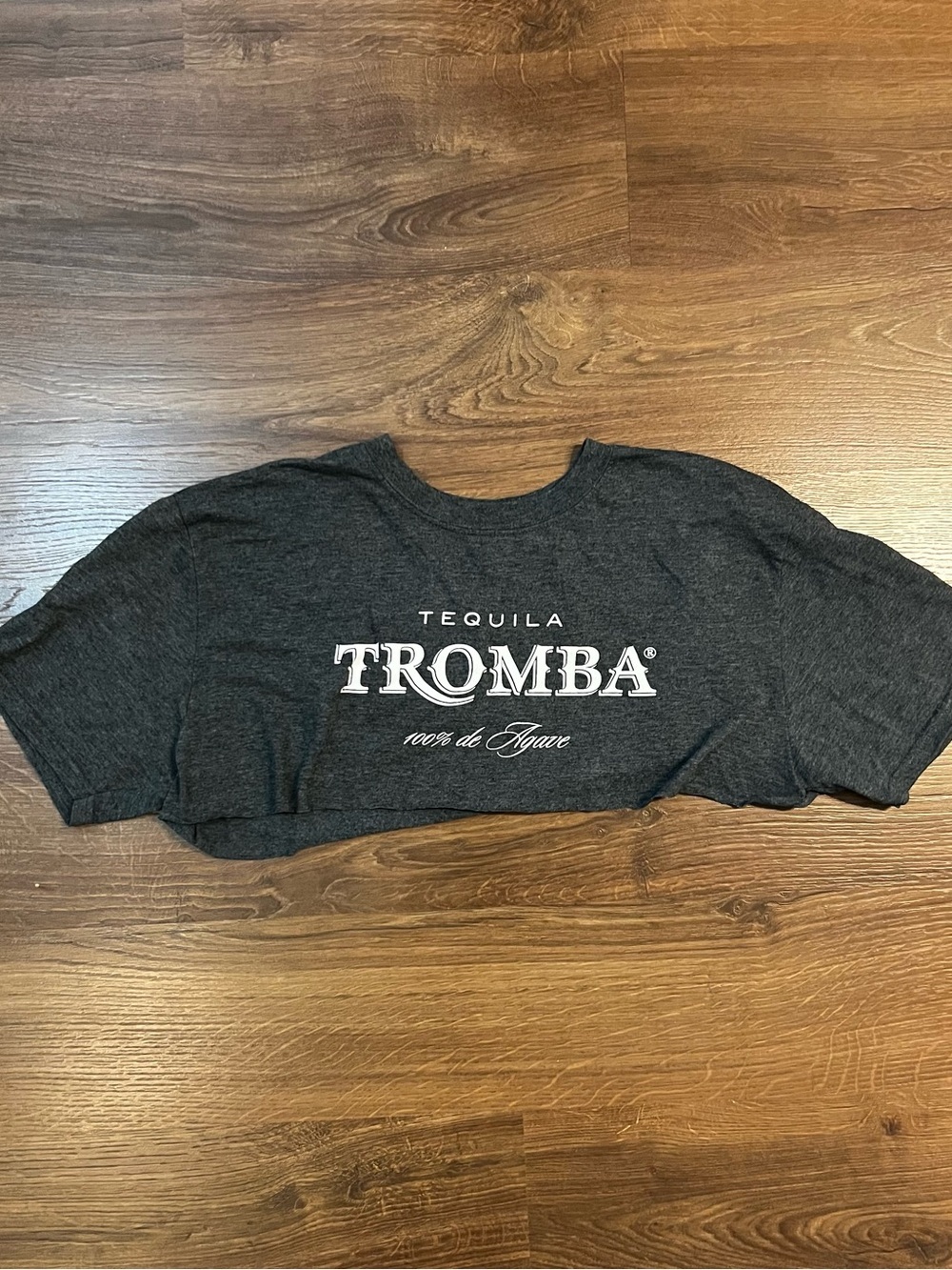 Tequila Tromba Cropped Graphic Tee. Size small/extra small